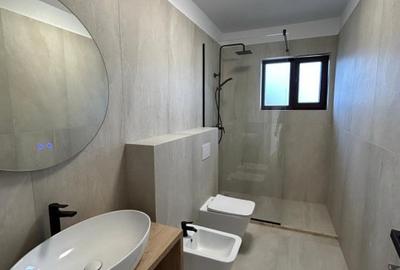 Duplex cu 4 camere cu Canalizare în Florești - 9