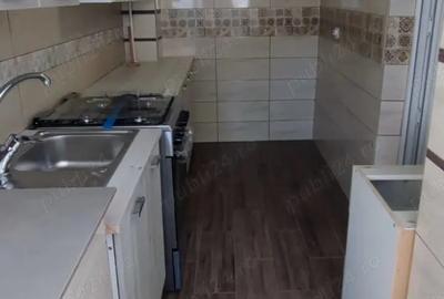 Apartament 3 camere decomandat - 2