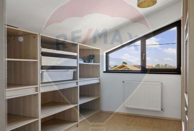 Casă cu 6 camere cu Teren 572 Mp în Tărtășești - 5