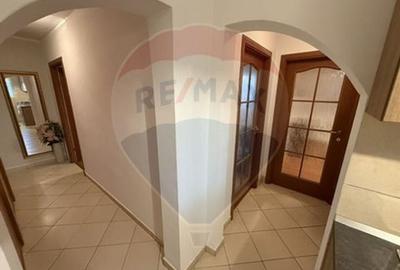 VANZARE Apartament cu 2 camere in zona Favorit / Drumul Taberei - 22