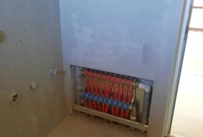 Vand casa noua in Lazuri , semifinisata. - 2