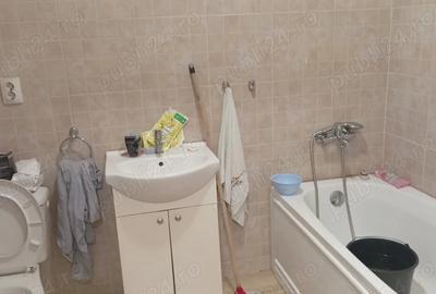 Ofer spre inchiriere apartament cu o cam vivo - 3