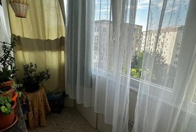 Apartament cu 4 camere semidecomandat în Crângași - 6