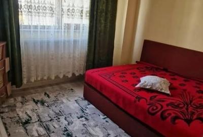 Apartament cu 4 camere decomandat, mobilat în Central - 1
