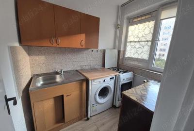 Garsonieră decomandată în Dristor - 2