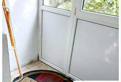 Apartament cu 3 camere semidecomandat, mobilat în Drumul Taberei - 14