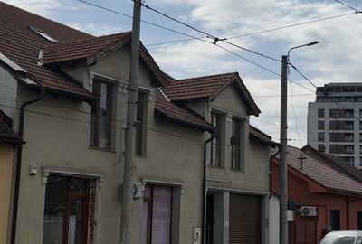 Apartament cu 3 camere în Central - 4