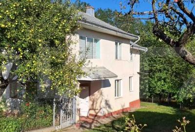 Casă cu 7 camere cu Teren 1352 Mp în Burdujeni