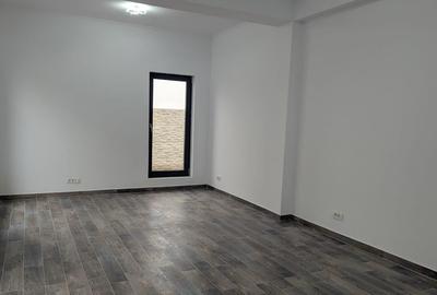 Casă individuală cu 4 camere cu Canalizare în Central - 22