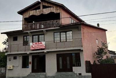 Casă cu 4 camere în Tecuci - 1
