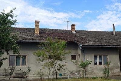 Casa, anexe si teren amplasate central in municipiul Brad - 3
