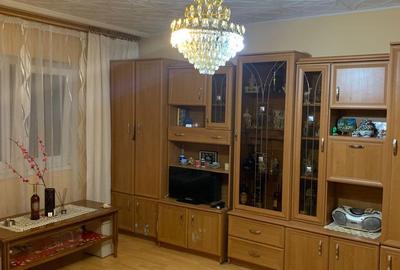 Apartament cu 3 camere decomandat în Găvana - 2