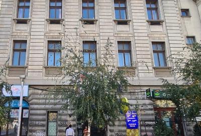 Spatiu Birou de Inchiriat  Metrou Universitate 29 MP Paza 24/7 - 2