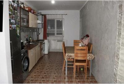 Apartament cu 2 camere decomandat în Florești - 6