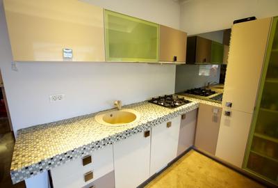 Apartament cu 5 camere decomandat, mobilat în Central - 8