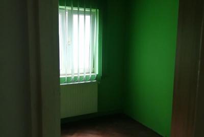 Apartament cu 3 camere decomandat în Exterior Vest - 4
