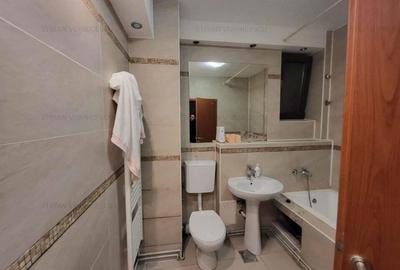 Casă cu 6 camere cu Teren 496 Mp în Central - 14