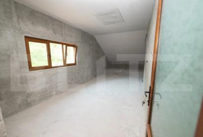 Casă cu 7 camere cu Teren 3000 Mp în Central - 2