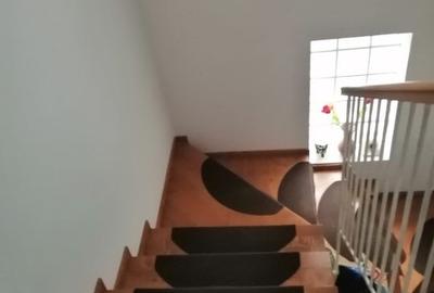 Unirii,cartierHorgosa, casa cu etaj,4 camere,singur in curte,teren 650mp - 8