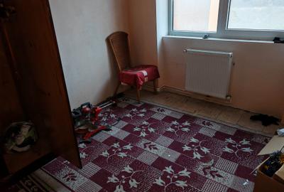 Casa 6 camere libera la vanzare RASNOV - 8