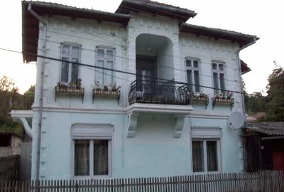Casă individuală cu 4 camere cu Teren 385 Mp în Măgura (Bezdead) - 1