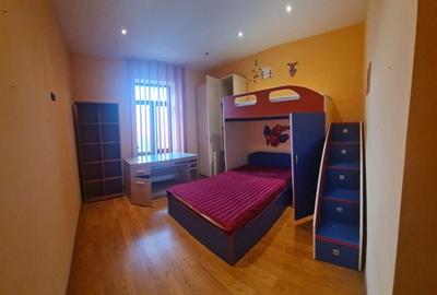 Casa 3 camere + spatiu comercial zona centrala Odobesti - 11