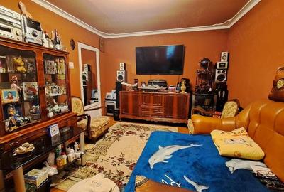 Apartament cu 4 camere decomandat în Central - 1