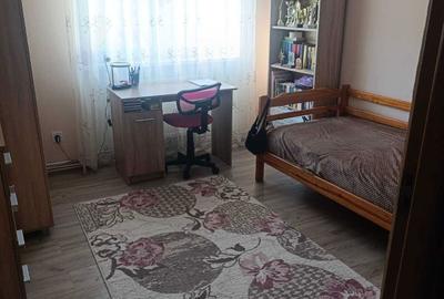 Apartament cu 4 camere semidecomandat în Central - 8