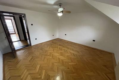 Casă individuală cu 6 camere cu Canalizare în Circumvalațiunii - 29