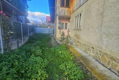 Casă cu 4 camere în Teișani - 10