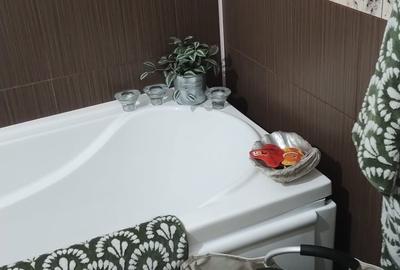 Apartament cu 4 camere decomandat în Central - 2