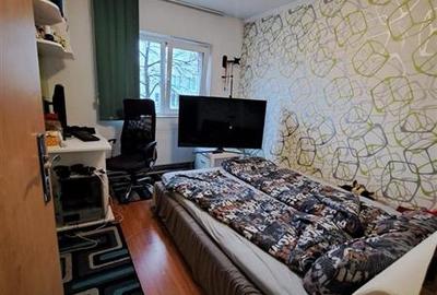 4 camere,et 2, Torontalului, 2 bai, 2 balcoane, centrala proprie, clima - 17
