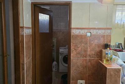 Casă cu 2 camere cu Teren 3040 Mp în Central