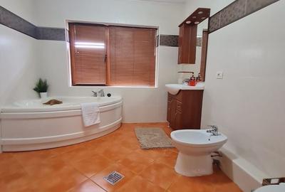 Casă individuală cu 4 camere cu Canalizare în Ghiroda - 27