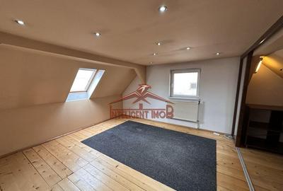 Casă cu 6 camere cu Canalizare în Calea Dumbrăvii