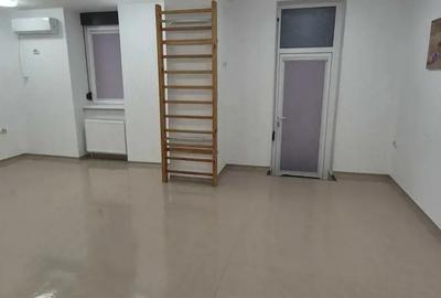 Vand spatiu comercial ( cabinet medical) - 3