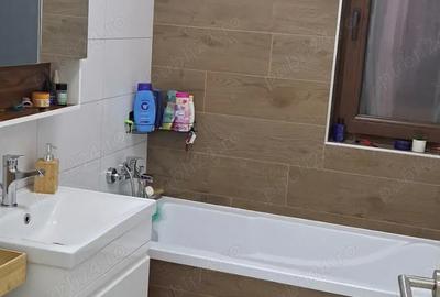 De vanzare apartament 4 camere - 6