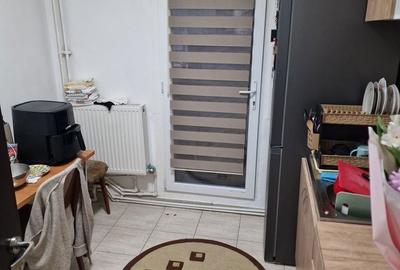 Apartament cu 2 camere decomandat în Rovine - 2