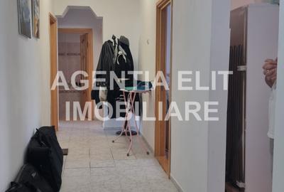 Apartament cu 3 camere decomandat în Central - 7