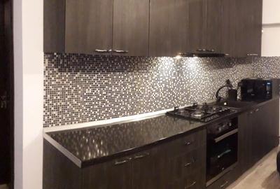 Apartament cu 2 camere semidecomandat, mobilat în Apărătorii Patriei - 3