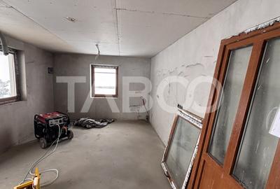 Casă individuală cu 4 camere cu Canalizare în Șura Mare - 6