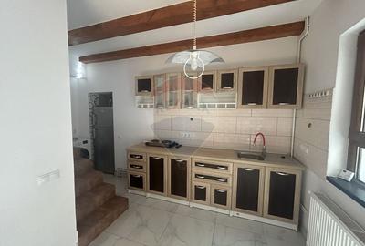 Casa de inchiriat in centrul vechi - 4