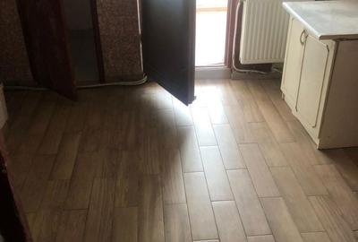 Apartament cu 3 camere decomandat în Central - 2