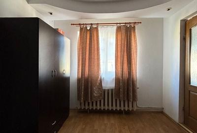 Apartament cu 3 camere decomandat, mobilat în Valea Aurie - 10