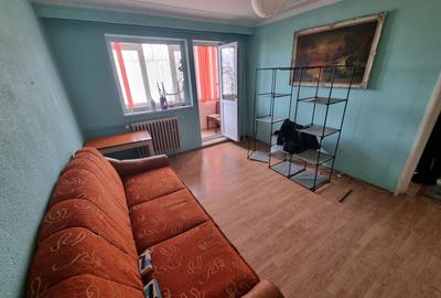 Apartament cu 2 camere semidecomandat în Tomis Nord