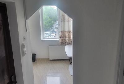 Apartament cu 2 camere semidecomandat în George Enescu - 1