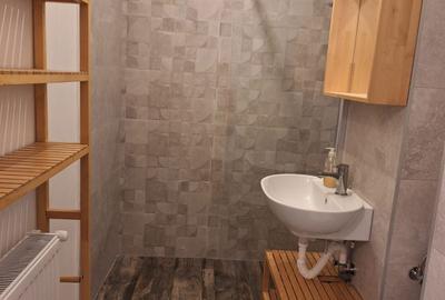 Apartament cu 2 camere decomandat în Micro 16 - 5