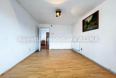 Apartament cu 2 camere decomandat în Micro 15 - 7