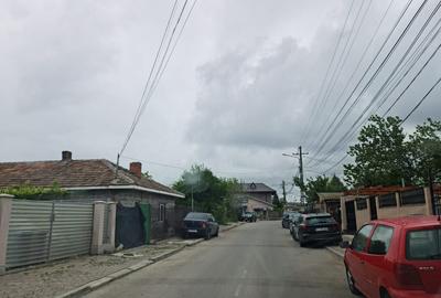 Teren de 980 mp, în Lazu