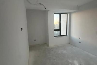 Casă cu 4 camere cu Teren 208 Mp în Central - 5